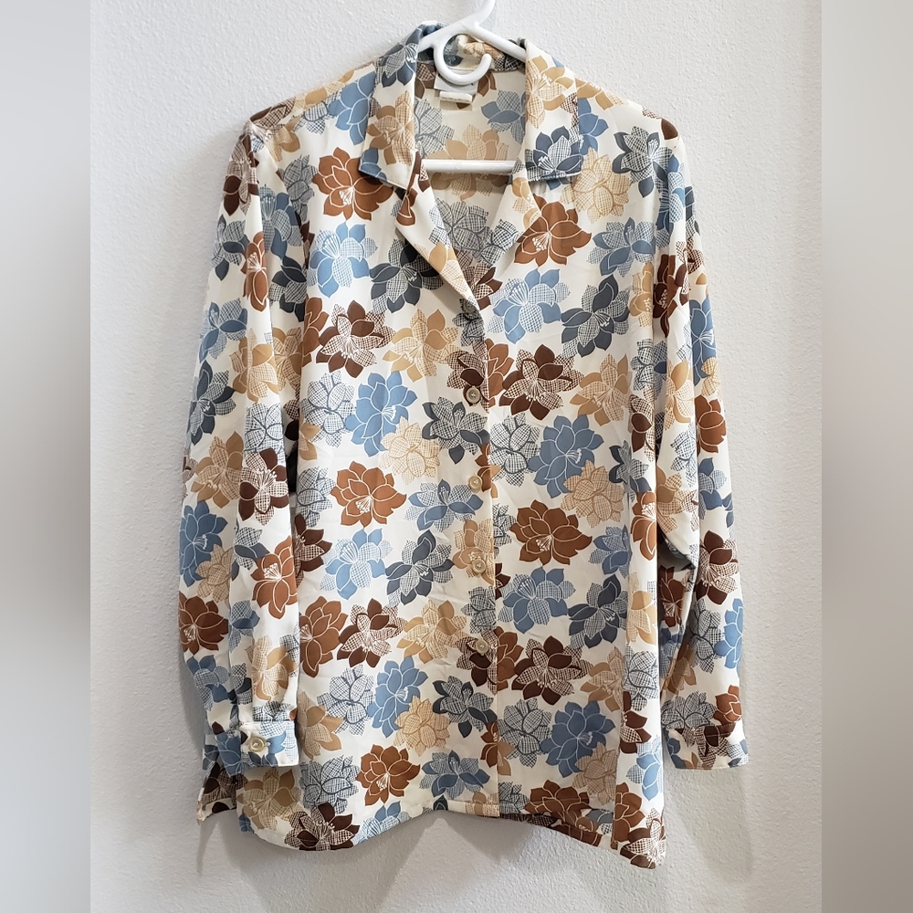 Women's Bon Worth long sleeved leaf print  button up blouse size XL